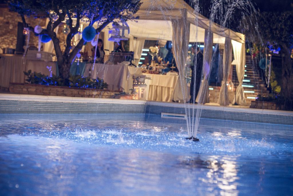 Villa Giulia Del Cavaliere 卡斯特罗维拉里 外观 照片